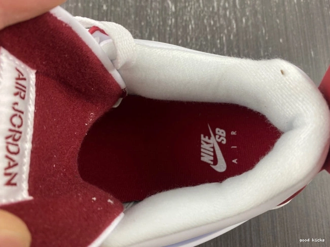 Rep 4 Pine SB Retro DR5415-160 Red Jordan 0702